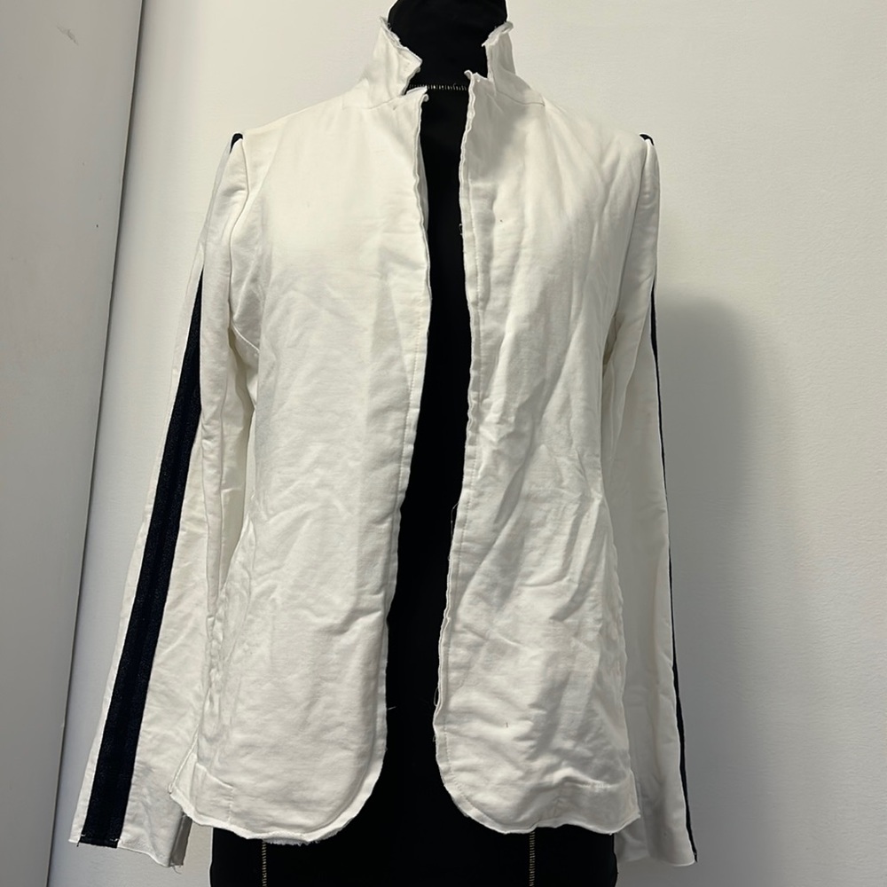 Sundays One White Sweater Size Small